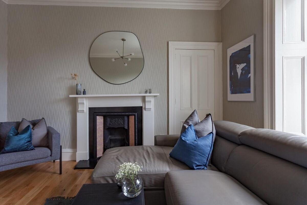 Esslemont Pad Apartment Абърдийн Екстериор снимка