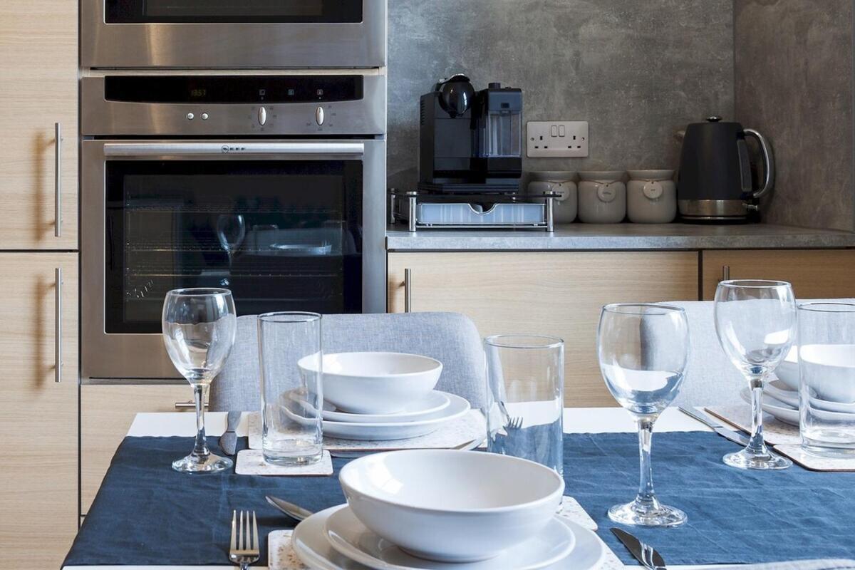 Esslemont Pad Apartment Абърдийн Екстериор снимка